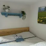 بيت للعطل Buchtovna